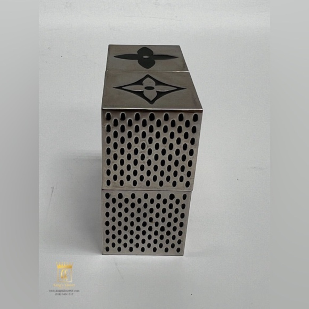 Louis Vuitton limited edition cube game dice - Picture 3 of 8